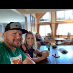 Meet your Posher, Jay n erika